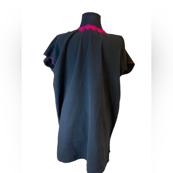 Handmade Embroidered Black V-Neck Blouse - Picture 4 of 13